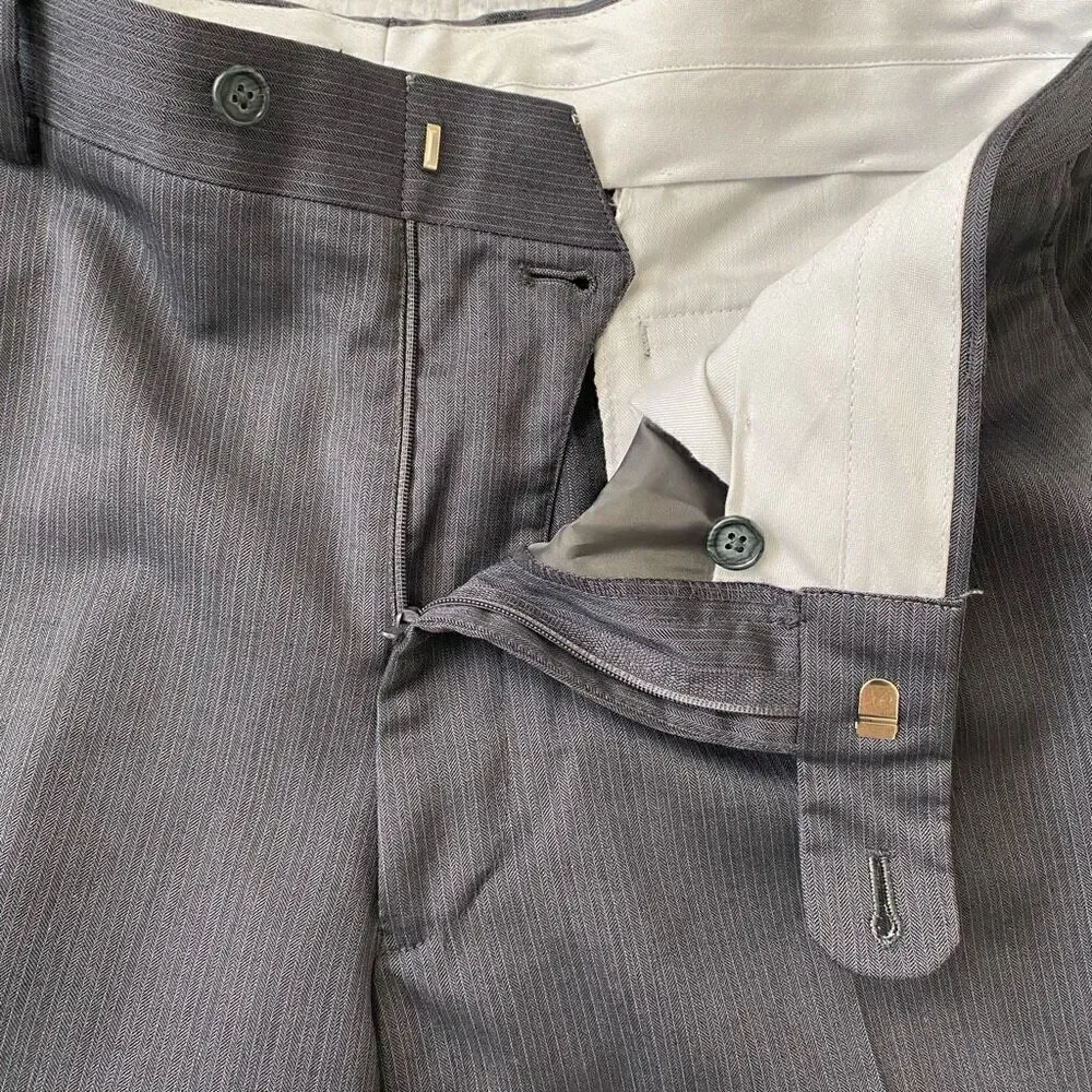 J Lawrence for men 44R 2 piece 100% wool suit 38/32 pants grey w/pin stripe